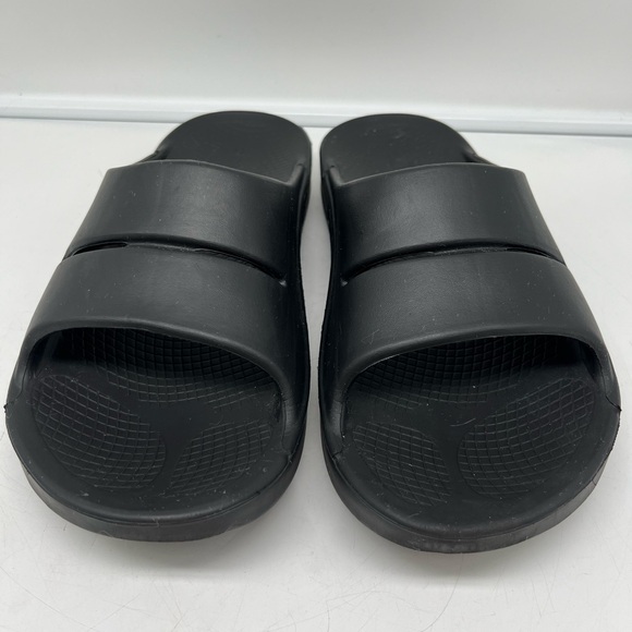 OOFOS OOAAH Unisex Womens 10 Mens 8 Black Slide Sandals Comfort Recovery Used - Picture 2 of 8